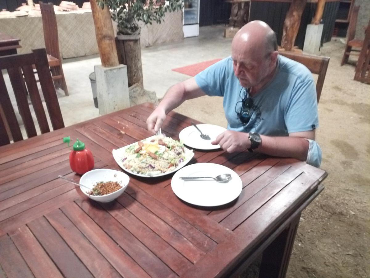 Silent Peacock Villa And Peacock Cafe 탕갈레 외부 사진