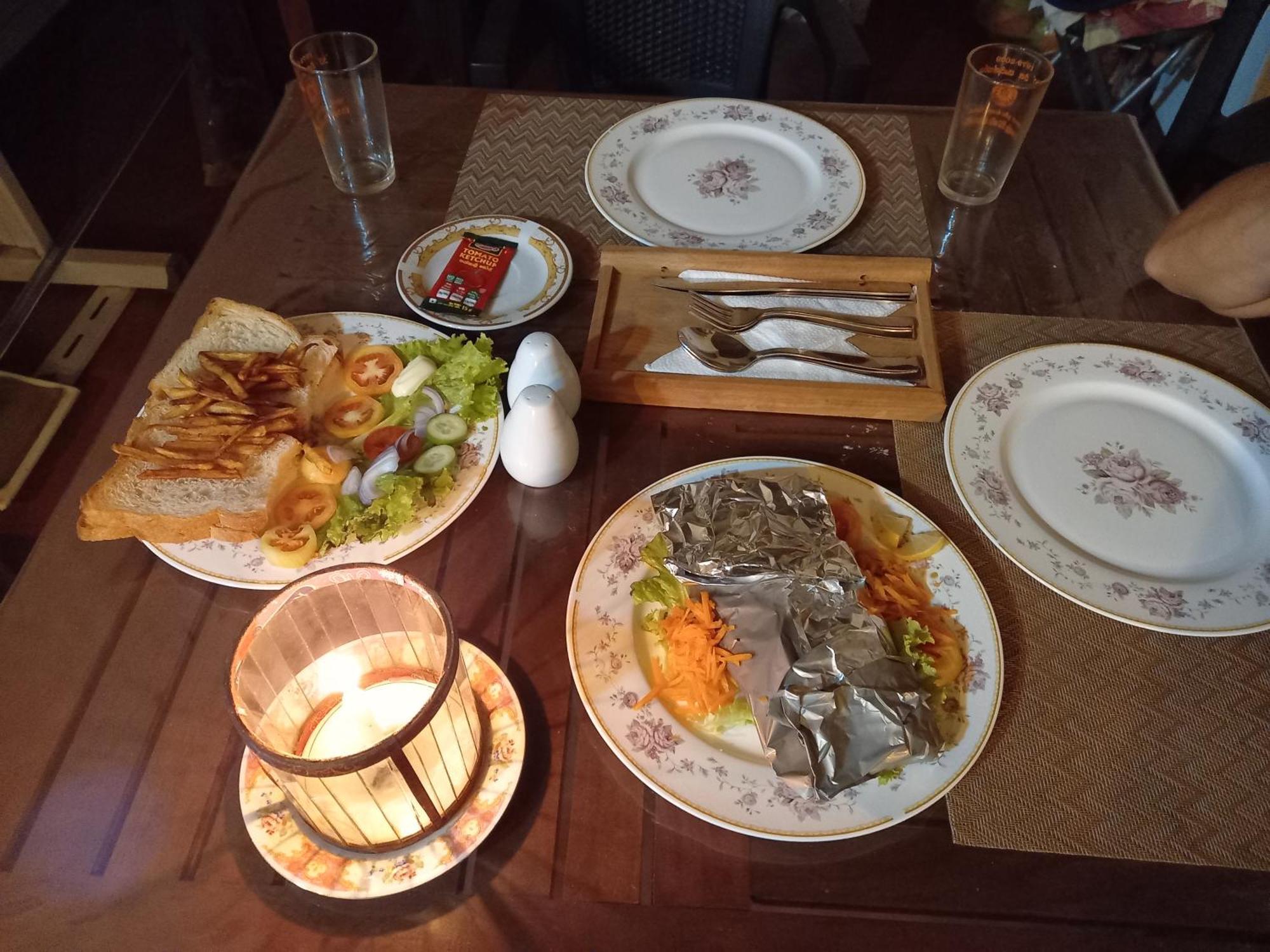 Silent Peacock Villa And Peacock Cafe 탕갈레 외부 사진